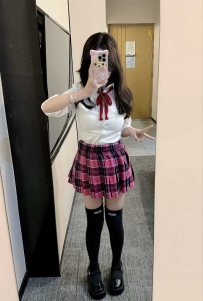 咸阳清纯萝莉的粉嫩骚屄搞潮夹吸