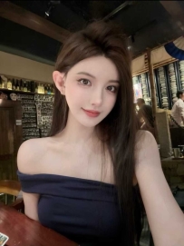 四川省绵阳市大长腿翘臀妹子很会夹